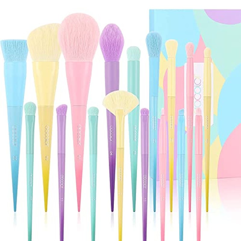 Docolor Makeup Brushes 16Pcs Makeup Brush Set with Makeup Bag Makeup Sponge & Brush Cleaning Pad Professional Face Powder Kabuki Foundation EyeShadow Concealers Brush Kit Gift Box Fantasy Series Ⅲ