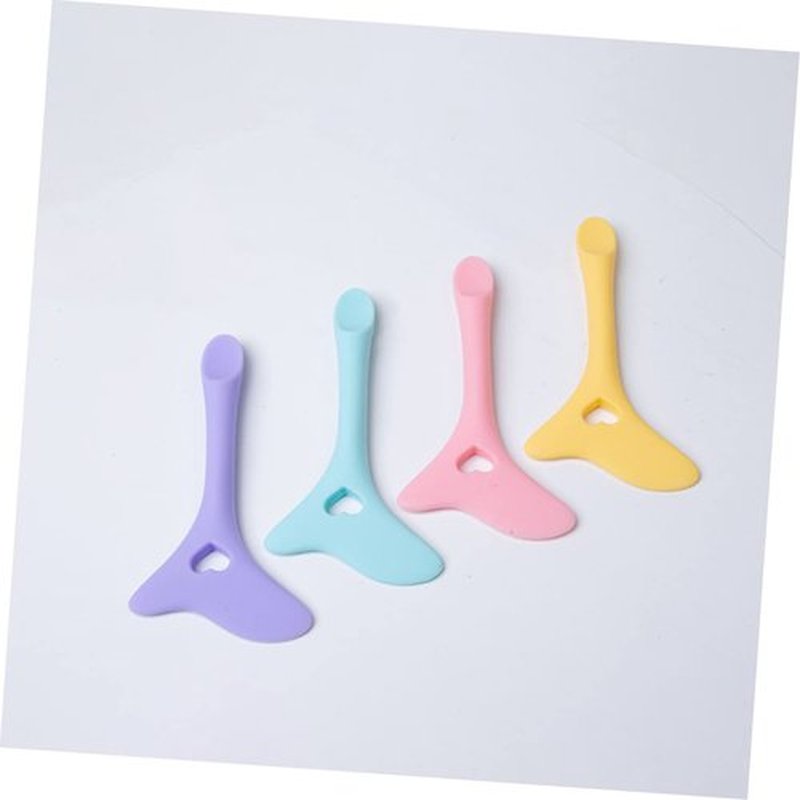 WOONEKY Eyeliner Aid Eyeliner Template Shaper Marscara Guard Tool Mascara Guard Eyeshadow Guide Eyeliner Pads Eye Wing Makeup Shaper Eyelash Mask Lashes Kit Eye Gel Violet