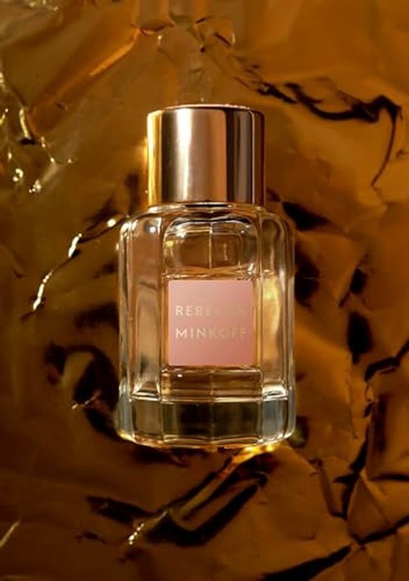 Rebecca Minkoff Blush - Bright, Feminine Eau de Parfum Fragrance for Women - Notes of Bergamot, Jasmine, and Vetiver - Long Lasting Fragrance - 3.4 oz