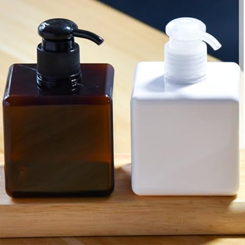 2PCS 250ML/8.4oz Amber Square Pump Bottle Empty Plastic Lotion Dispenser Toiletries Storage Containers Refillable Pump Bottles for Dispensing Lotions Shampoos