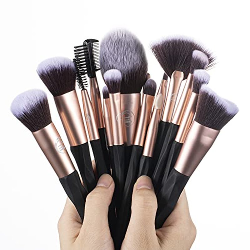 111 30Pcs Black makeup brushes and makeup sponges makeup tool set makeup brushes set natural synthetic eye shadow foundation make-up facial mixed powder blusher concealer eye makeup brush set