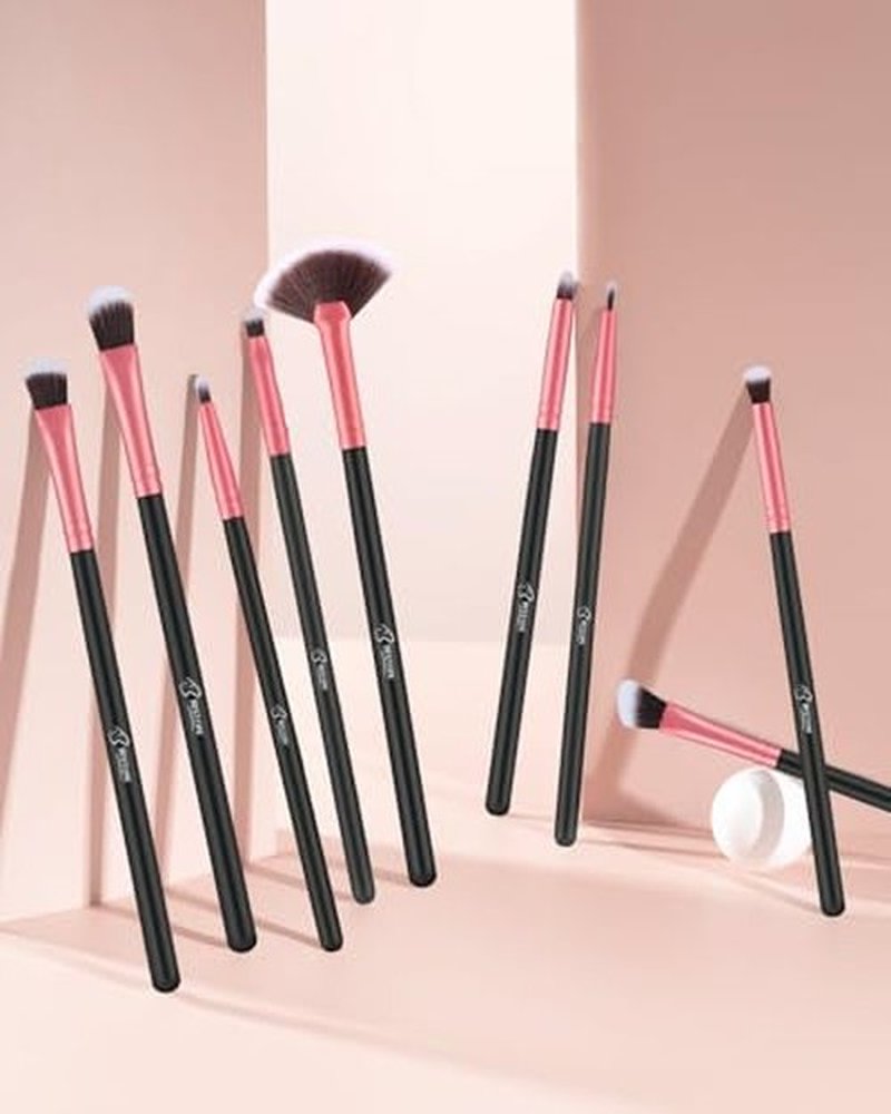 BESTOPE PRO Makeup Brushes 16 Pcs Makeup Brush Set, Blending Brush for Foundation, Premium Synthetic Powder Concealers Makeup Brushes for Eyes and Face, Eye Shadows Brushes, Eyeliner Make Up Brushes