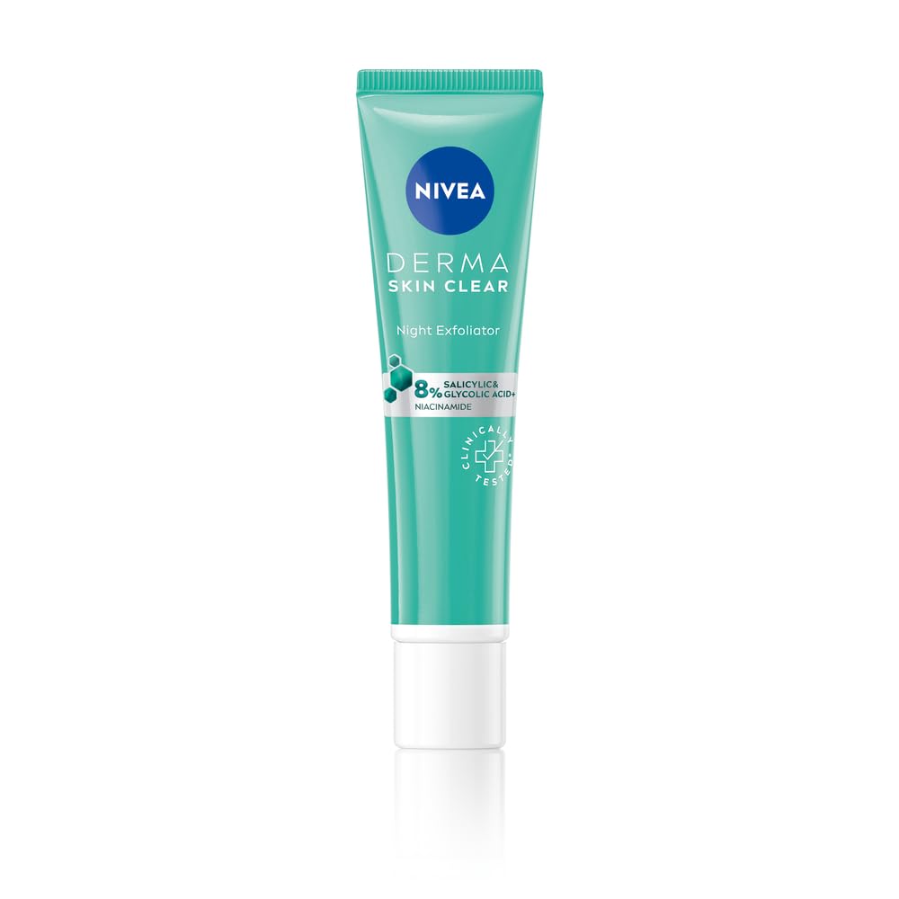 NIVEA Derma Skin Clear Night Exfoliator Leave-On Facial Care with Glycolic Acid, Salicylic Acid and Niacinamide, Lightweight Evening Skincare Formula, Dermatologically Tested Face Treatment, 40 ml