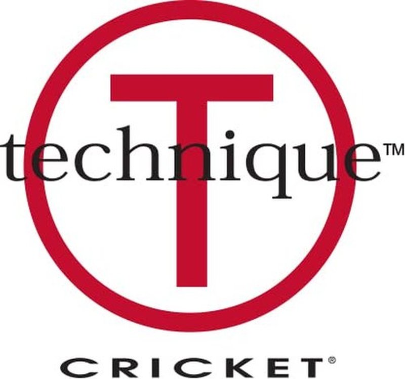 Cricket Thermal Hair Brush #400 2.5” for Blow-Drying, Curling, and Styling – Heat-Retaining Barrel with Anti-Static Tourmaline Bristles, Round Thermal Brush, Ideal for All Hair Types