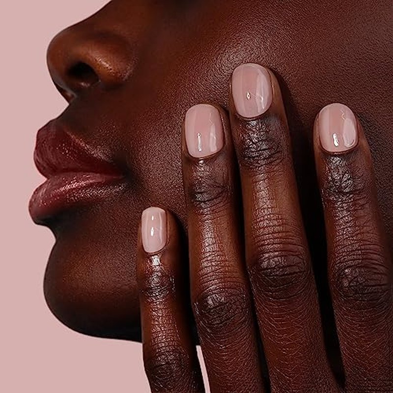 LONDONTOWN High Shine Glossy Top Coat Nail Polish, Long Lasting Wear, Vegan/Cruelty-Free Gluten-Free Formula .40fl oz