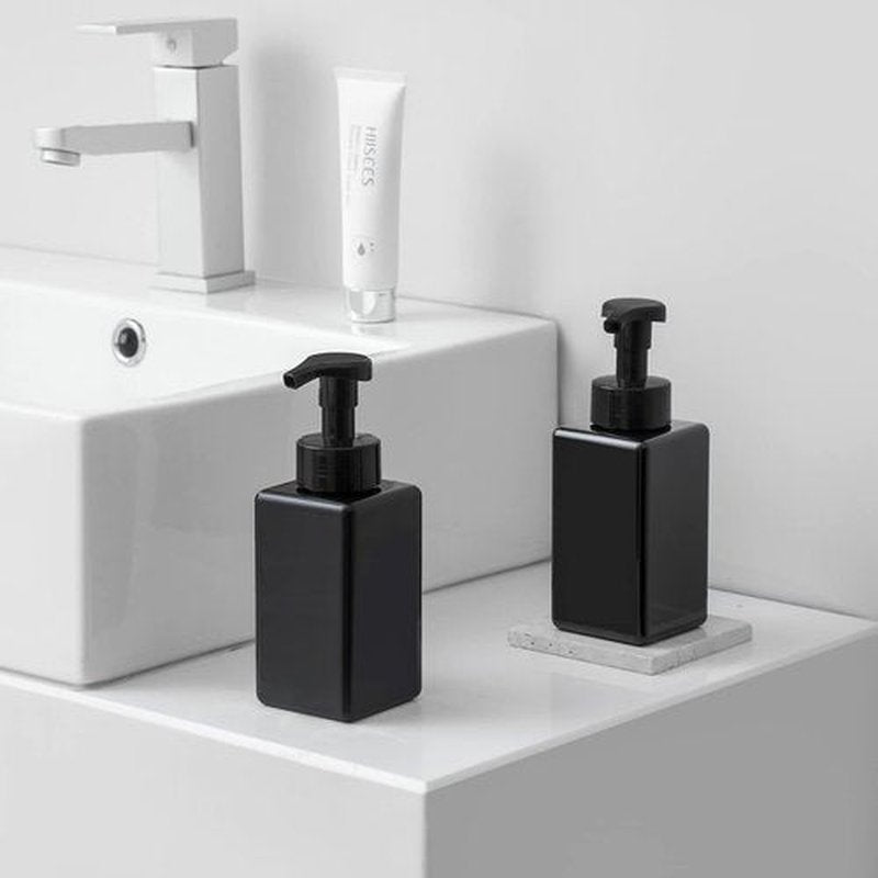 UUJOLY Foaming Soap Dispenser, 15oz Refillable Pump Bottle Plastic for Liquid Soap, Shampoo, Body Wash, 4 Pcs, Black