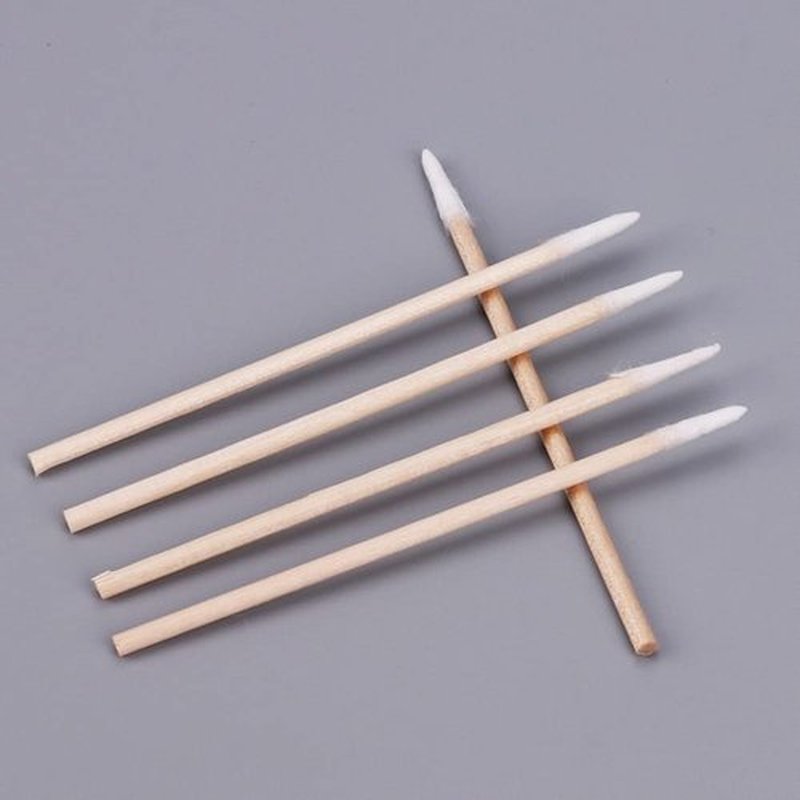 RIKWOG 600pcs Pointed Cotton Swabs, 4 inch Precision Microblading Cotton Swab Cotton Sticks Applicator for Eyebrow Tattoo Beauty Make-up Nail Clean, Wood Handle Pointed Tip Head