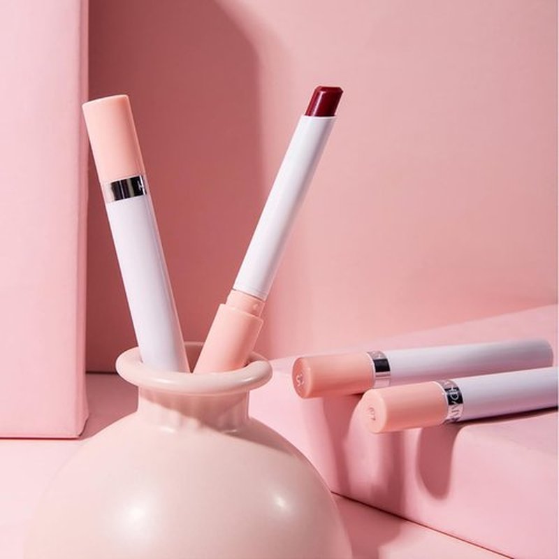 FYEBOO 4 Colors Mini Matte Lipstick Little Tube Lip Stain, Velvet Smooth Lip Stick, Long Lasting & Waterproof 24 Hours Non-Sticky Labiales Lipstick (Set A)
