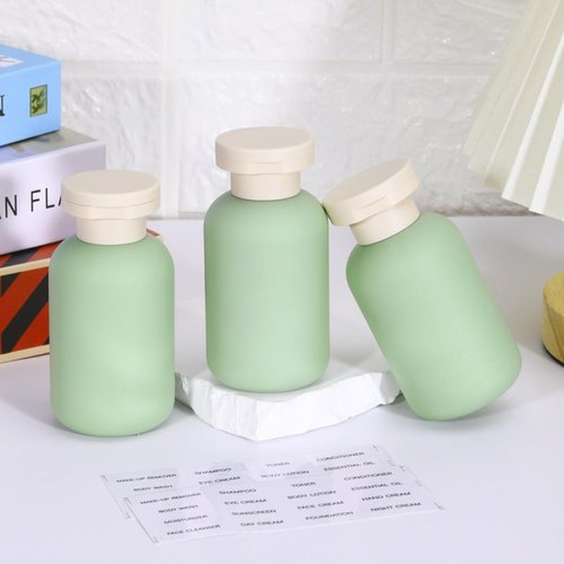 UMETASS 3.4 oz Plastic Small Travel Shampoo Bottles, Refillable Flip Cap Squeeze Bottles for Toiletries, Leakage-proof Travel Shampoo and Conditioner Bottles(8 pack)