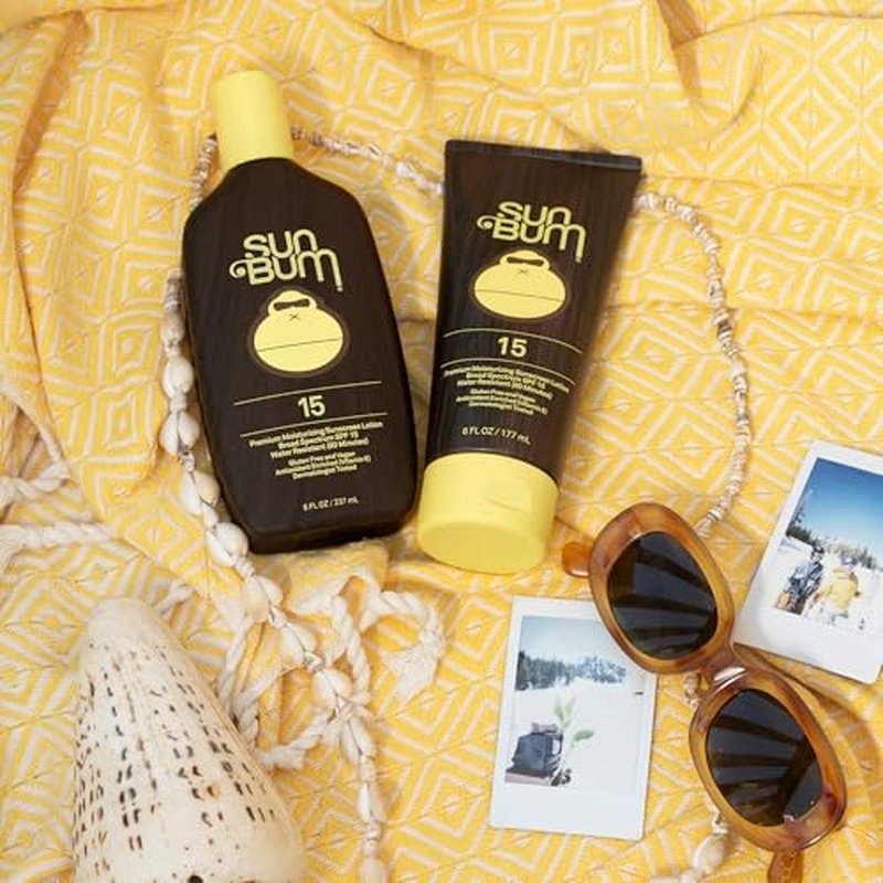 Sun Bum Original SPF 15 Sunscreen Body Lotion | Broad Spectrum Moisturizing Sunblock with Vitamin E | Hawaii 104 Act Compliant (Octinoxate & Oxybenzone Free) | 8 oz