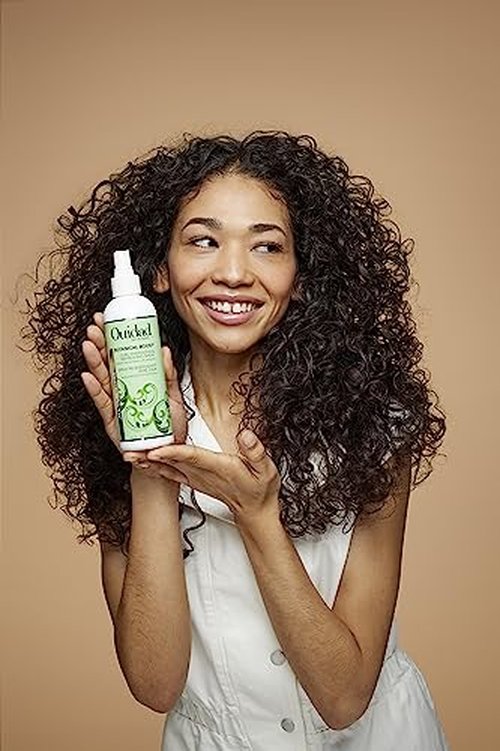 Ouidad Botanical Boost Curl Energizing & Refreshing Hair Spray, 8.5 fl oz, Curl Spray for Lasting Definition, No-Residue Hair Spray for Curly Hair, Adds Weightless Moisture, All Curl Types