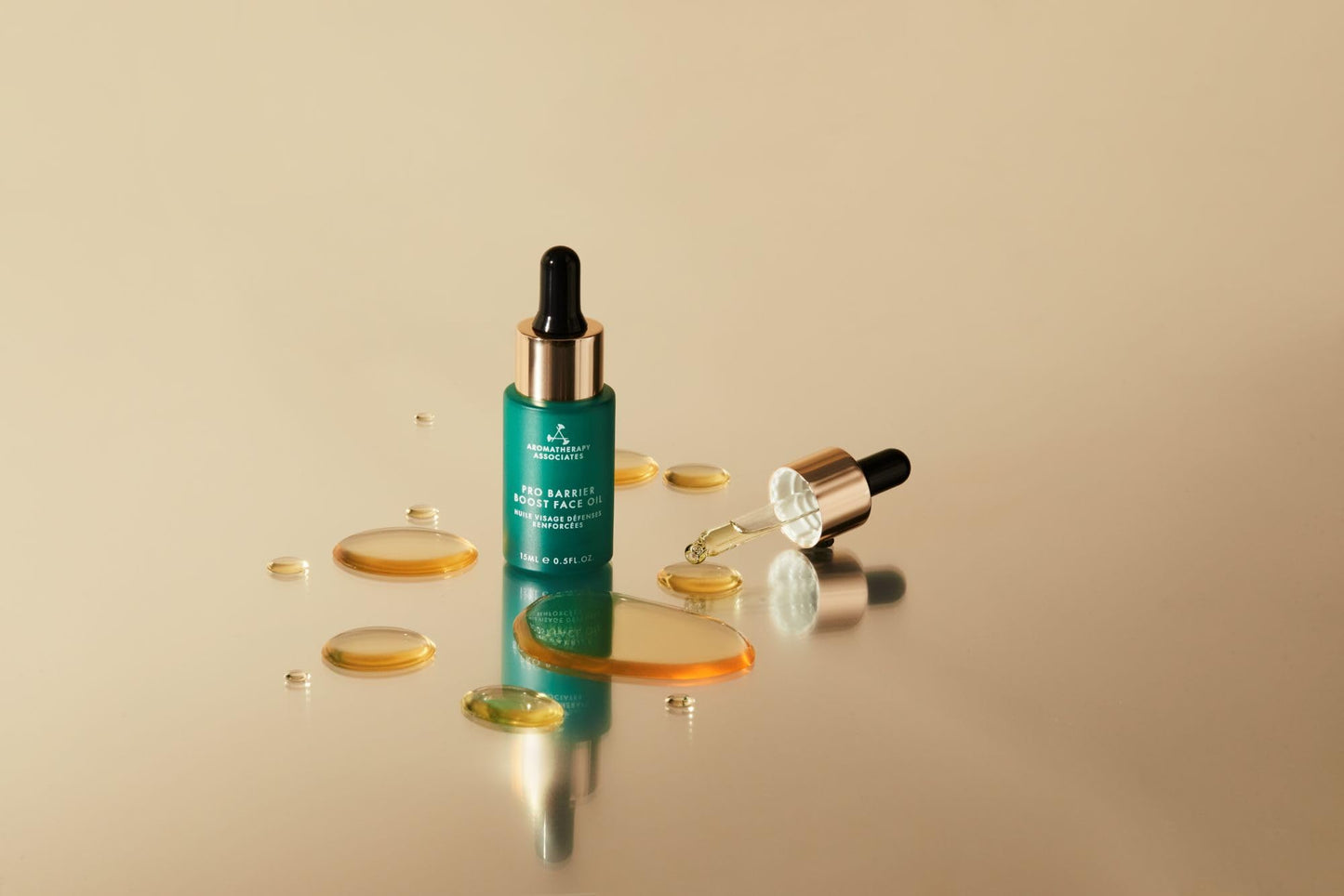 Aromatherapy Associates Pro Barrier Boost Face Oil, Lightweight Hydrating Facial Oil with Moringa, Rosehip & Rice Germ Oils, Supports Skin Barrier, For Dry & Mature Skin, 0.5 fl oz
