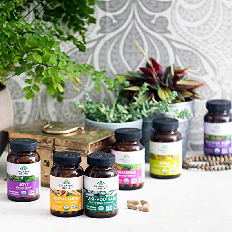 ORGANIC INDIA Tulsi Holy Basil Capsules - Holy Basil Extract - Holy Basil Leaf Supplement, Herbal Supplement, Immune Support, Stress Relief, Vegan, Gluten-Free, Kosher, Organic, Non-GMO - 60 Capsules