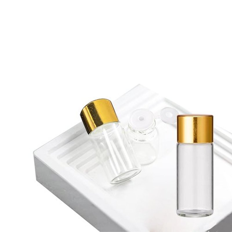 50Pcs 3ml Mini Essential Oil Bottles Sample Bottles with Orifice Reducers and Gold Caps,3ml Clear Glass Bottles Vials, for Perfume, Aromatherapy, Cosmetic Oils Container