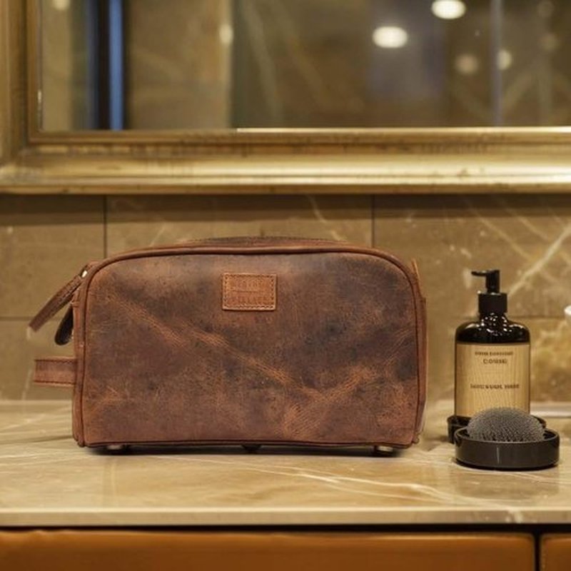 LEATHER VILLAGE Premium Leather Toiletry Travel Pouch With Waterproof Lining - Black | King-Size Handcrafted Vintage Dopp Kit Bag