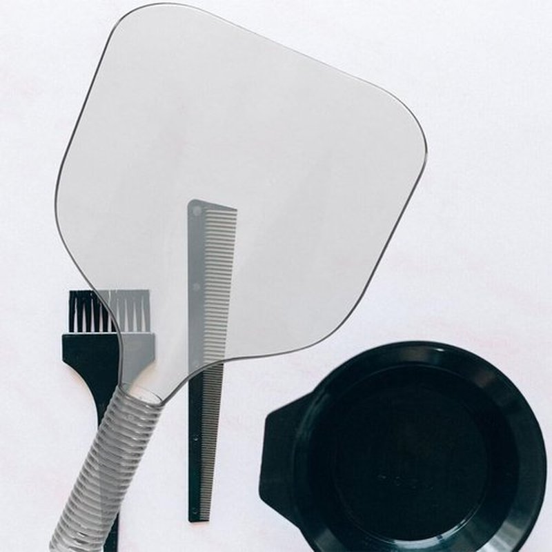 NOLITOY 2pcs Barber Shield, Plastic Haircut Cover Mask Protector Masks for Salon Hairdressing Makeup (Blackish)