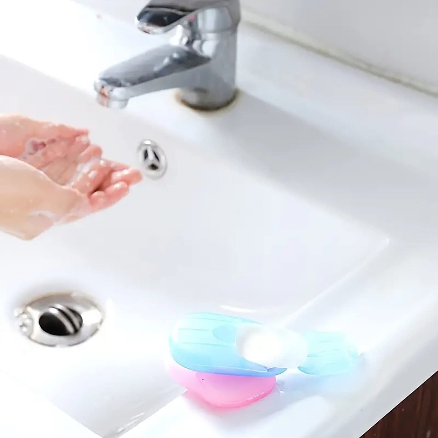 20 Pack (400 Sheets)Portable and Disposable Foaming Hand and Body Wash, Scented and Convenient, Get Clean on the Go with our Portable Foaming Hand and Body Wash, Convenient and Disposable Foaming Wash