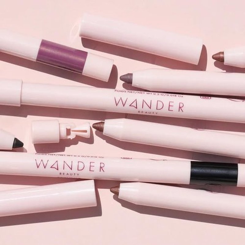 Wander Beauty Skyliner Automatic Gel Eyeliner (Tan Line) - Smudge Proof Retractable Gel Liner - Precise Application With Built-In Eye Pencil Sharpener - Intense Pigment Gel Eyeliner Pencil- 0.01 fl oz