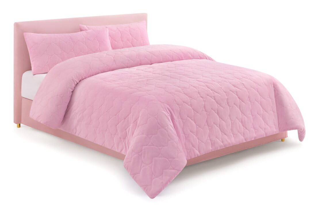 Paris Hilton 3 Piece King Size Comforter Set with 2 Pillow Shams- Soft Warm Chic & Lightweight Quilted Bed Spread, Housewarming & Birthday Gifts for Women & Teen Girls, Pink Hearts (Miranda)
