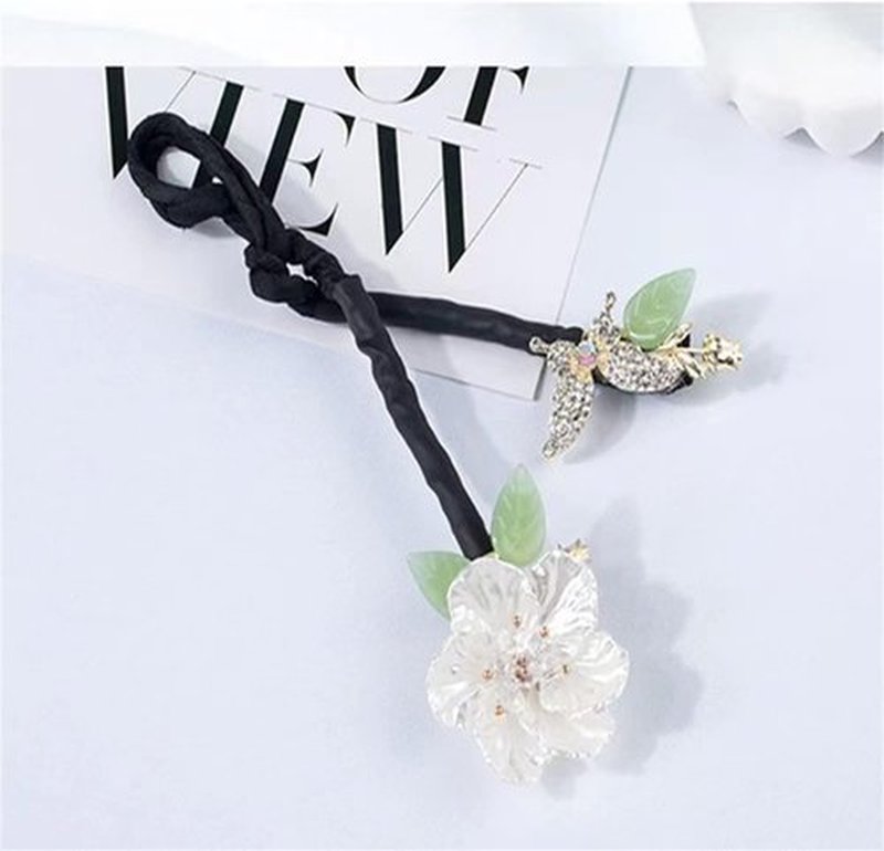 Ins Style Elegant Lazy Hair Curler, French Twist Hair Bun Maker, Lazy Flower Hairpin,Rhinestone Hand-Embroidered Flower Hair Accessory (2Pcs-Wings+Pearl)