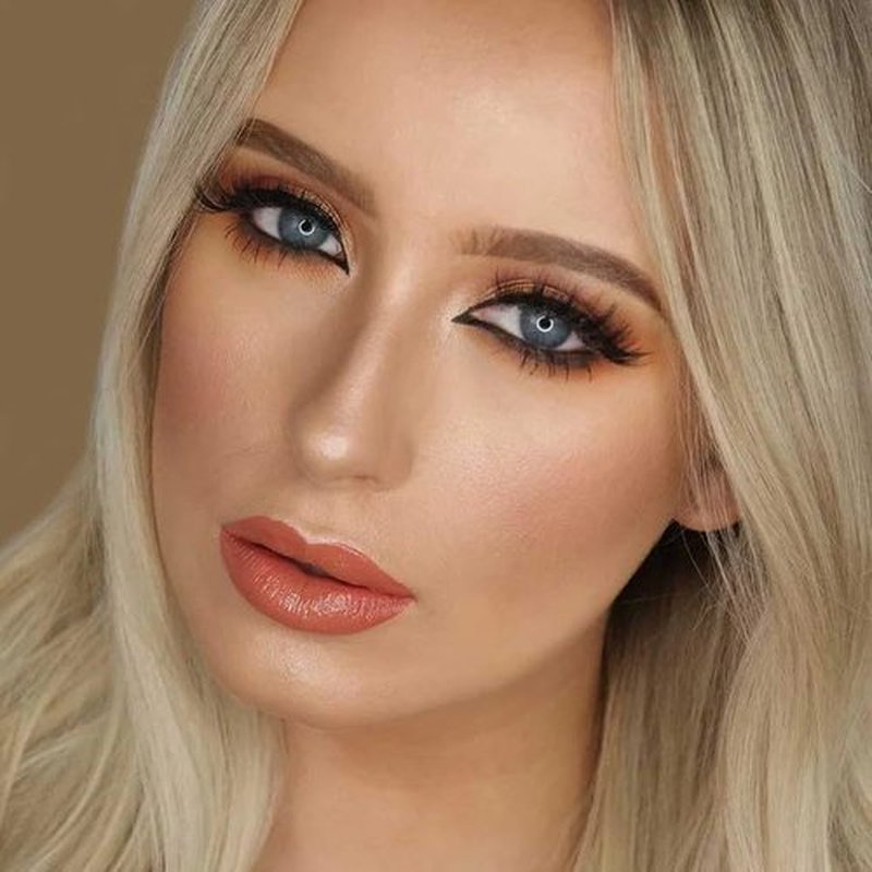 Klara Cosmetics Pro Eyeshadow Palette No 1 Bold Vibrant Long Lasting 100% Colour Pigment Earthy Peach Coral Nude