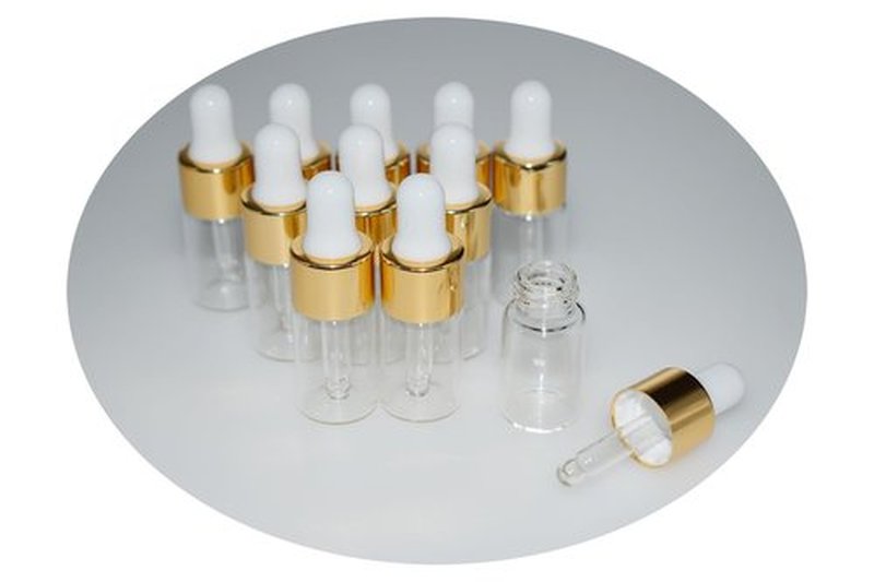 Hustar Small Dropper Bottle, 10pcs 3ml Mini Sample Dropper Bottles Mini Makeup Containers for Travel Liquids Tiny Glass