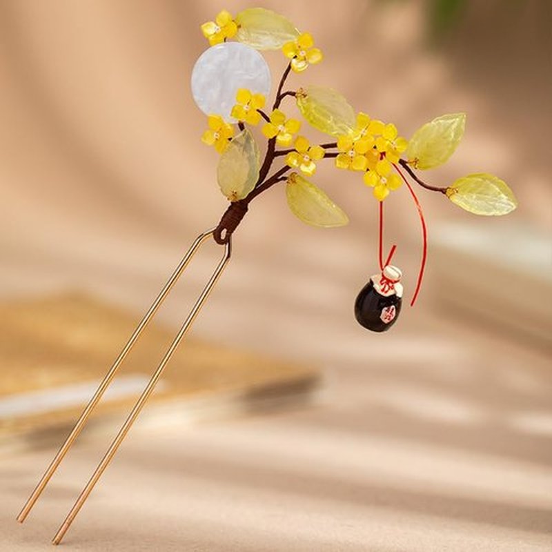 Rabithenn Moon Osmanthus with Flagon Chinese Hanfu Hair Flower with Metal Hair Clip Hair Accessories for Women Girls Long Hair (Osmanthus)