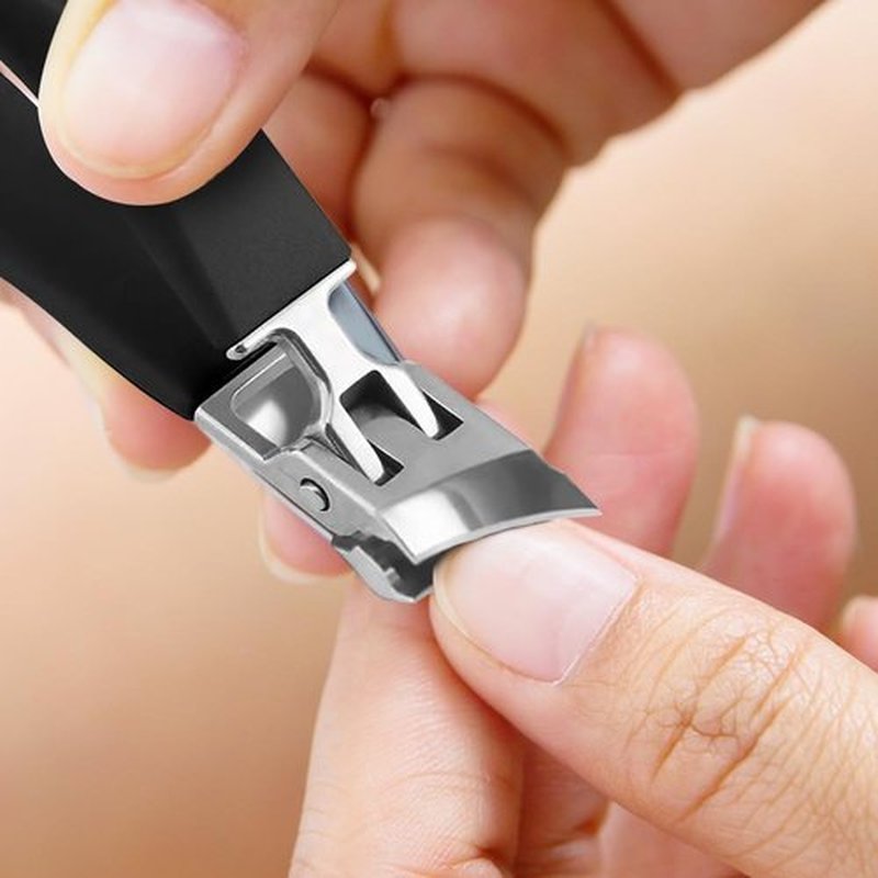 Wide Jaw Opening Anti-Splash Slanted Nail Clipper, 2025 New Fingernail and Toenail Clipper Cutters, Wide Jaw Opening Slanted Curved Nail Clippers for Seniors Men Women (Black Orange)