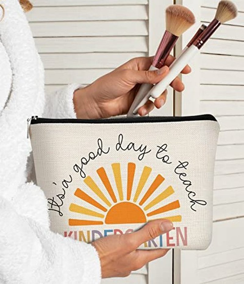 BARPERY Kindergarten Teacher Gift,It's a good day to Teach Makeup Bag,Cosmetic Bag Zipper Travel Toiletry Bag,Teacher Birthday Gifts,Best Teacher Gifts