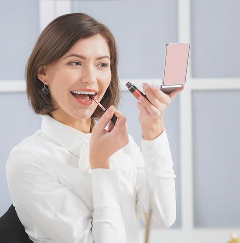 dcdcee Pocket Mirror, Small Travel Mirror with Magnification, Portable Double-Sided Magnifying Cosmetic Mirror for Daily (Pink)