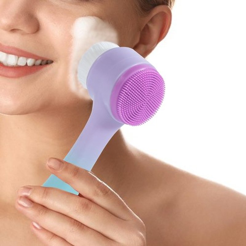 Beomeen Face Brush 2 in 1, Silicone Facial Cleansing Exfoliating Brush Soft Bristles Pore Deep Cleansing Manual Dual Face Wash Scrub Brush For Massaging, Makeup Skincare Removal, Gradient Purple