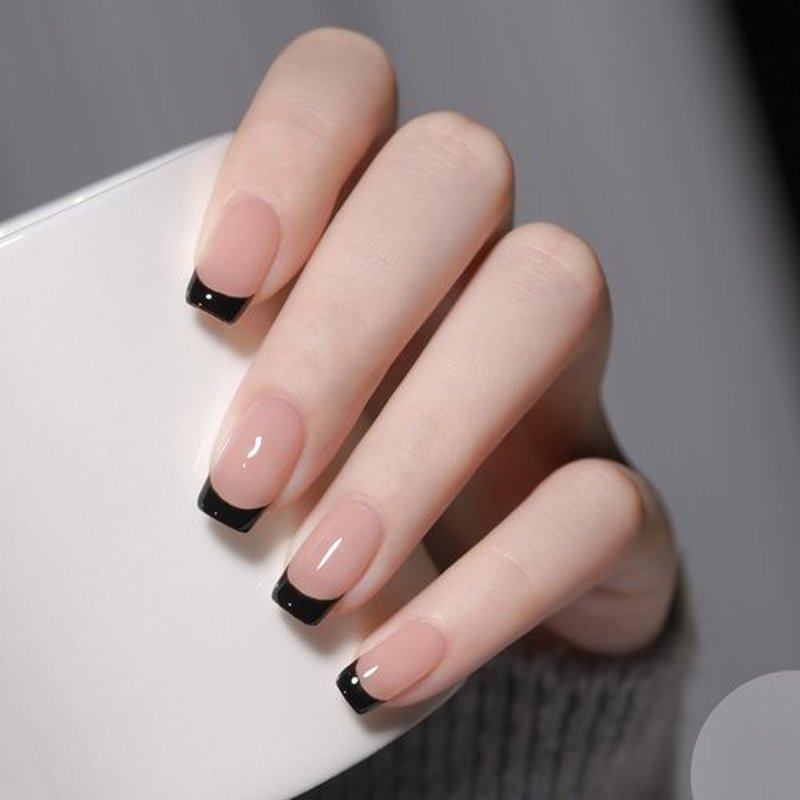 GAOY Black Swirl Gel Nail Polish Art Liner, 12ml Classic Colors for Nail Paint Design with Thin Brush DIY French Manicure and Pedicure at Home