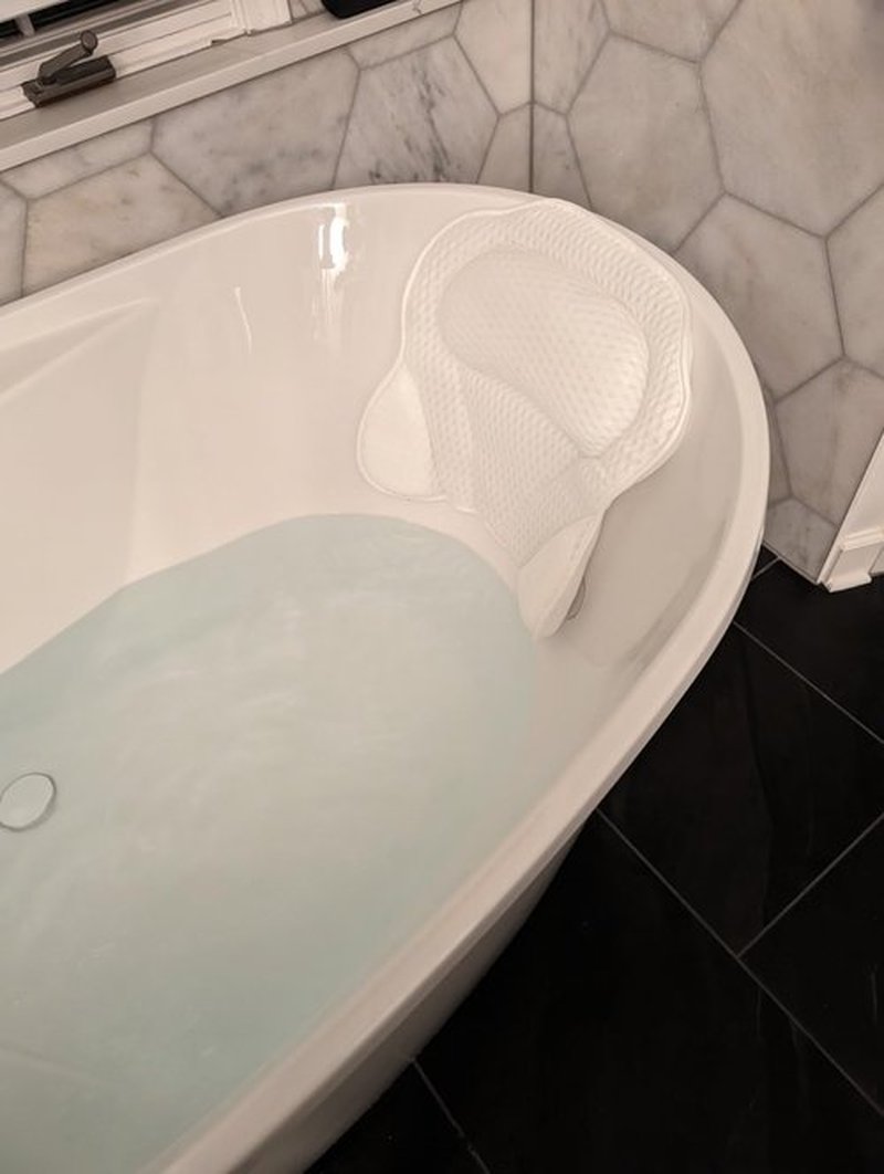 Bath Pillow Bathtub Pillow, Luxury Bath Pillows for Tub Neck Head and Back Support, Soft 4D Mesh Fabric Bath Tub Pillow with Non-Slip Suction Cups,Relaxing Spa Accessories Gifts, Fits All Bathtub