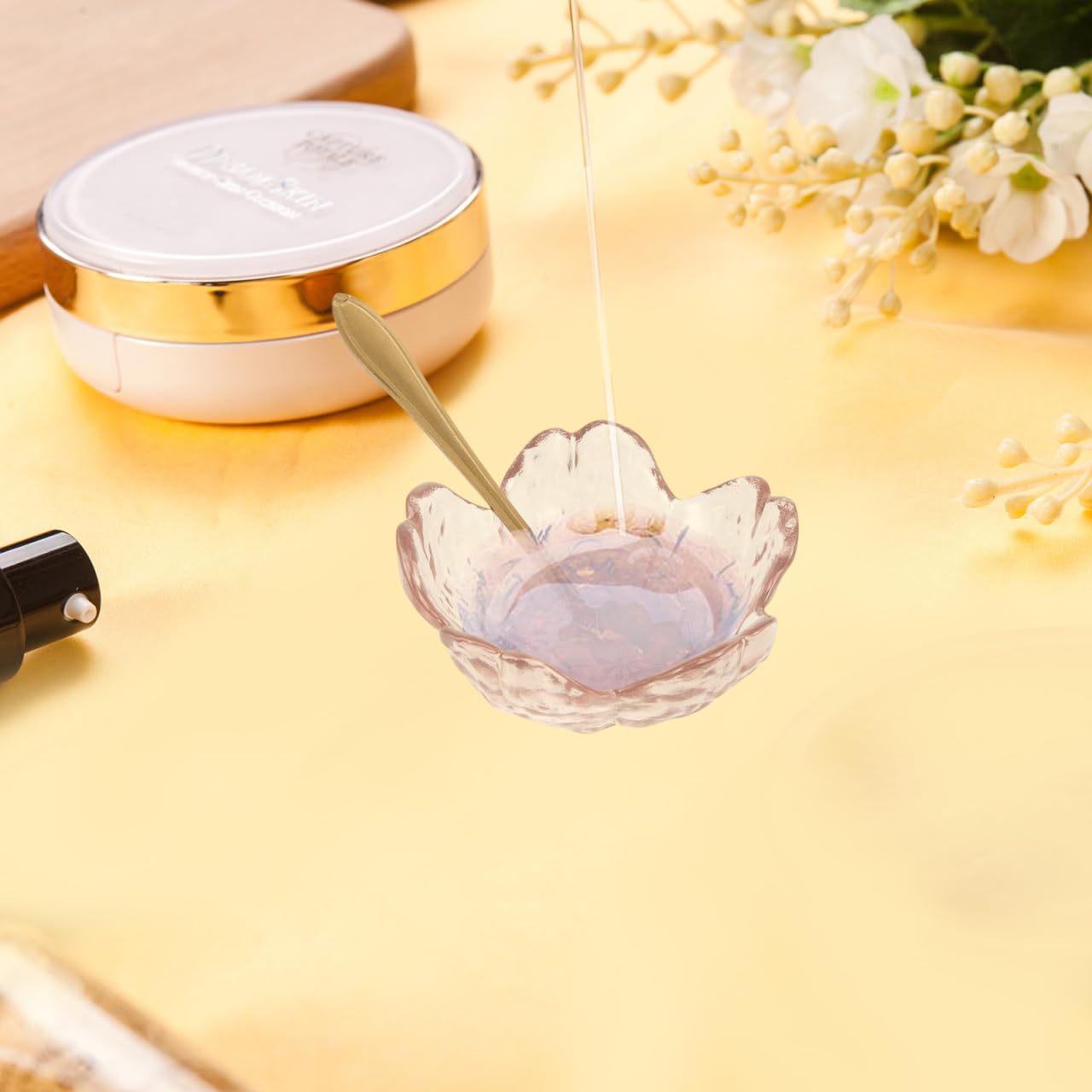 Gatuida 2 Sets Pink Glass Facial Mask Bowls with Metal Spoons Small Mixing Bowls for Face Mask Spa Essential Oil Salon Use