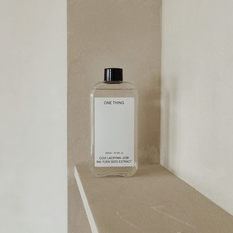 ONE THING Coix Seed Extract Toner 5.07 Fl Oz | Adlay, Pearl Barley, Hydrating Exfoliating Extracto for Dewy Glowy Skin, Dark Spots, Acne Scars, Uneven Rough Dull Tone | Korean Skin Care