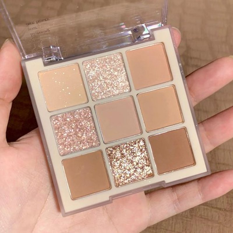 GHFCZOO Blooming Your Own Beauty Eyeshadow Palette, 9 Shades, Glitter and Matte Finishes (03#)
