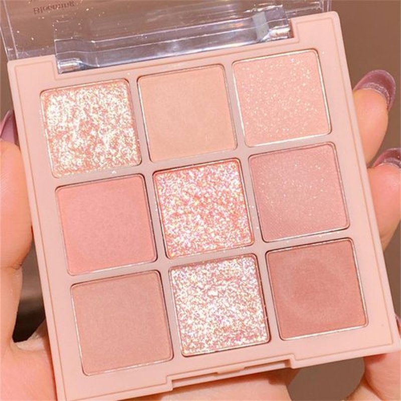 Blooming Your Own Beauty Eyeshadow Palette, 9 Shades, Glitter and Matte Finishes (02#)