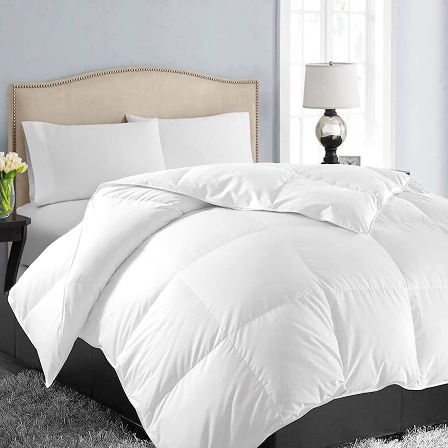 EASELAND Oversized King Down Alternative Comforter, White, 98x116