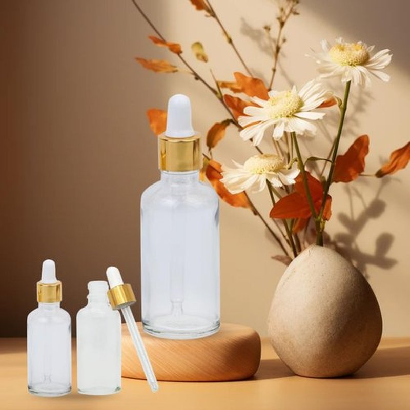 AGZHTYJQ 12 Pcs Glass Dropper Bottles with Eye Dropper Dispensers Lab Dropping Bottles with 2Pcs Long Pipettes 2Funnel and12 Label for Travel Cuticle Massage Essential Oils Perfume (Clear,1.75oz)
