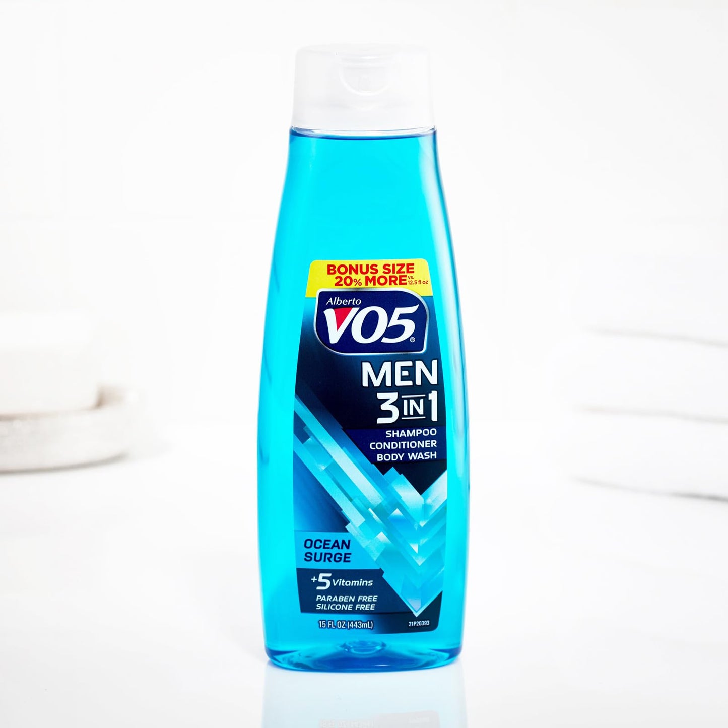 VO5 Alberto Men 3 in 1 Fresh Ocean Surge - 3 in 1 Shampoo Conditioner and Body Wash - With 5 Oils and 5 Vitamins - Energizing Ocean Scent - 15 oz
