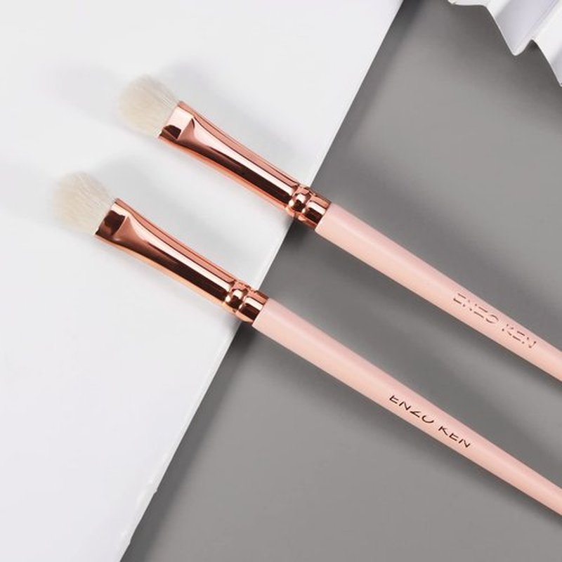 Natural Goat Hair Eyeshadow Brush, ENZO KEN Large Smudge Eye Shadow Brush, Shader Eye Shadow Brush, Eye Shader Brush, Single Natural Hair Makeup Brush, Single Eyeshadow Brush, Eye Brushes. Pink, E403L