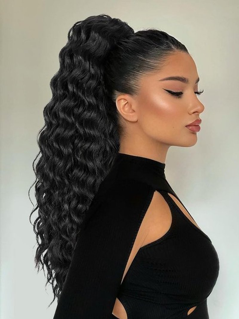 SUZYACCKR Wavy Curly Ponytail Extension, Black Short Soft Natural Synthetic Hairpiece Thick Drawstring Ponytail for Black Women For Daily Use（22 inch）
