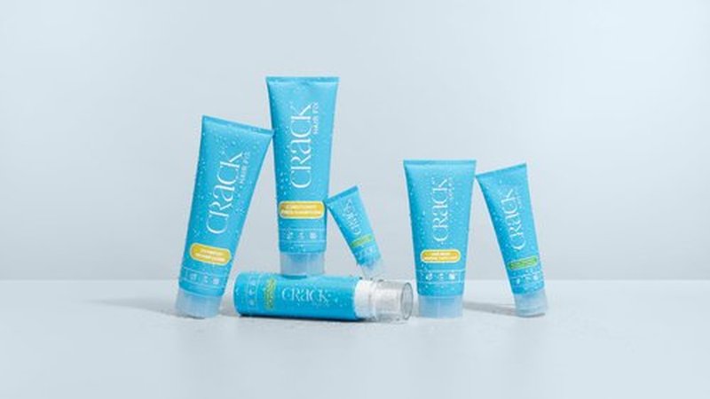 Crack HAIR FIX Styling Creme - Multi-Tasking, Anti-Frizz, Leave-In Styling Aid With Protection