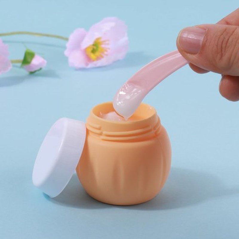 Travel Containers for Toiletries, GLAMFIELDS TSA Approved 2Pcs 1.7oz+3Pcs 1oz Travel Size Silicone Jars BPA Free, Leak-proof Travel Essentials with Lid for Cosmetic Face Hand Body Cream Orange (5Pack)