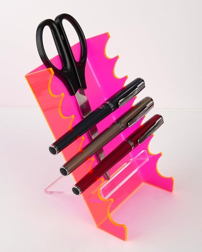 Blingtrail Acrylic Makeup Brush Holder for Vanity, Unique Office Desk Accessories For Women Aesthetic, Pen Display Stand Holder, Makeup Brush Drying Rack, Make Up/Hair/Paint Brush Holder, Pink