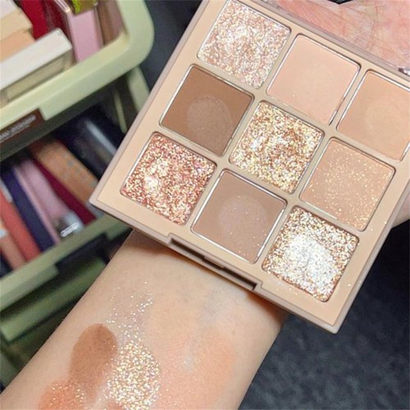 GHFCZOO Blooming Your Own Beauty Eyeshadow Palette, 9 Shades, Glitter and Matte Finishes (05#)