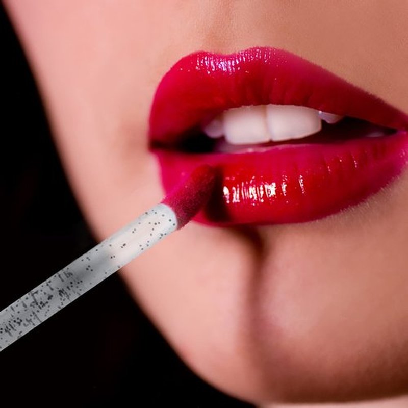 300PCS Glitter Crystal Lip Brush, Disposable Lip Brushes Lip Gloss Applicators Lipstick Gloss Wands Applicator Perfect Makeup Tool Kits (Black)