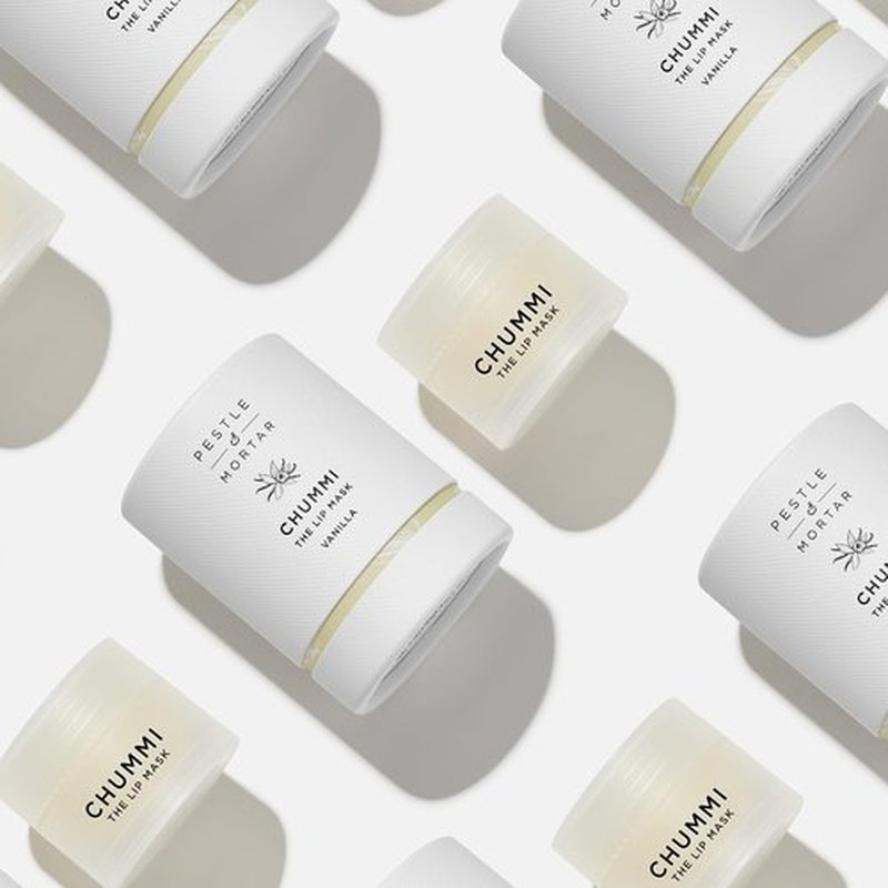 CHUMMI LIP MASK - skincare for your lips - Luxurious overnight lip treatment in coconut, berry, and vanilla, blended with lip-softening plant butters and exfoliating berry extracts. (20g, Vanilla)