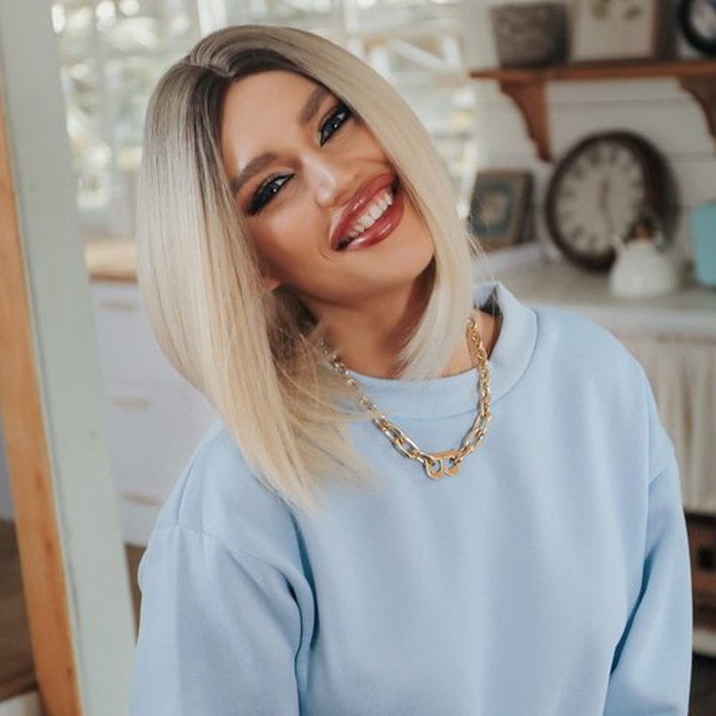 EMMOR Short Bob Wigs,Natural Shoulder Length Central Lace Bob Wgs, Premium Heat-Resistant Synthetic Straight Wigs for Women Daily Use(Ombre Ash Light Blonde)