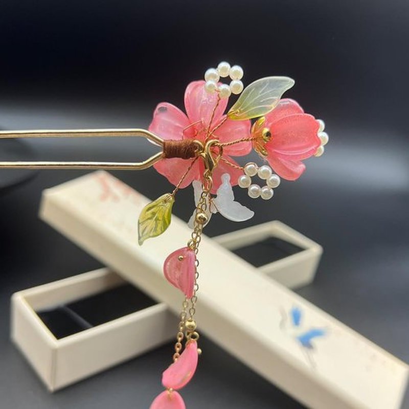 Rabithenn Pink Hydrangea with Pearl Tassels Chinese Hanfu Hair Clip Hair Accessories for Women Girls Long Hair (Hydrangea)